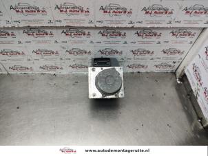 O138770 Gebruikte abs pomp Toyota IQ