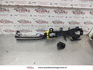 O138771 Gebruikte portiergreep 2deurs rechts Toyota IQ