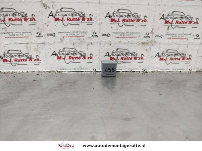 Gebruikte Relais Seat Ibiza O138829
