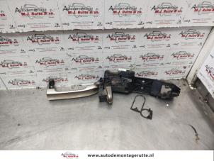 O138839 Gebruikte portiergreep 4deurs rechts-voor Ford Fiesta