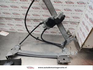 O138853 Gebruikte raammechaniek 2deurs rechts-voor Renault Megane