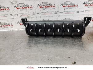 O139035 Gebruikte schakelblok ruiten BMW Mini One