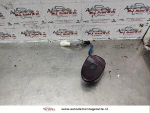 O139043 Gebruikte schakelaar achterklep Toyota IQ