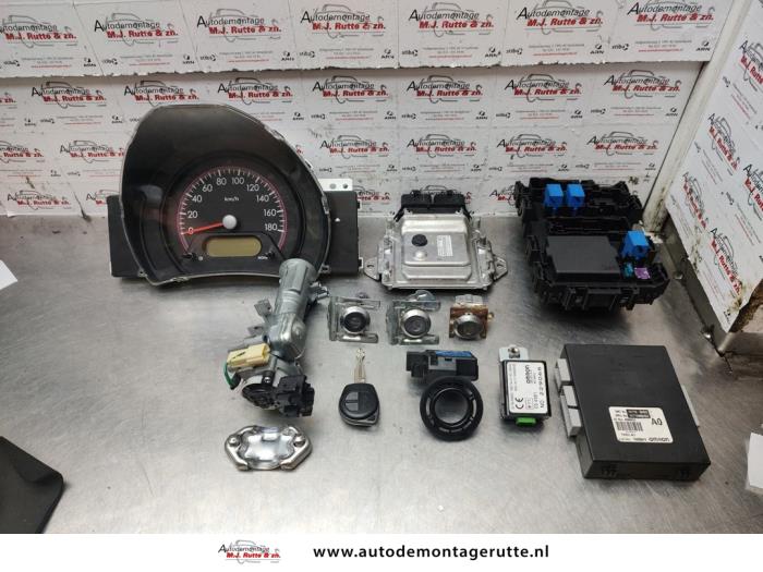 Gebruikte Slotenset Cilinder (compleet) Suzuki Alto O139206