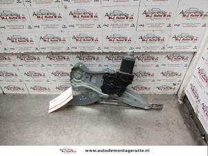 O139589 Gebruikte ruitmechaniek 2deurs rechts-achter Nissan Note