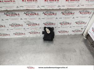 O139617 Gebruikte kachelklep motor Mitsubishi Colt