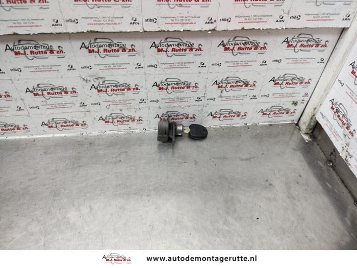 Gebruikte Deurslot Cilinder links Hyundai Matrix O139619