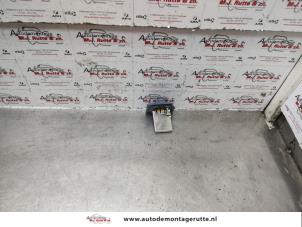 O139622 Gebruikte kachel weerstand Peugeot 306