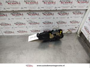O139631 Gebruikte slotmechaniek portier 4deurs rechts-voor Alfa Romeo GT