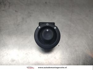 O139811 Gebruikte schakelaar spiegel Renault Laguna