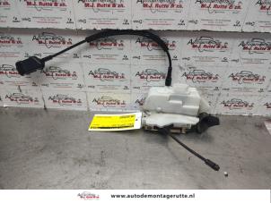O139812 Gebruikte slotmechaniek portier 4deurs links-voor Renault Laguna