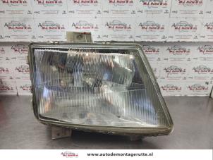 O139871 Gebruikte linker koplamp Mercedes Vito