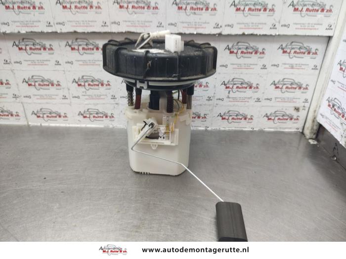 Gebruikte Brandstofpomp Elektrisch Ford Fiesta O139917