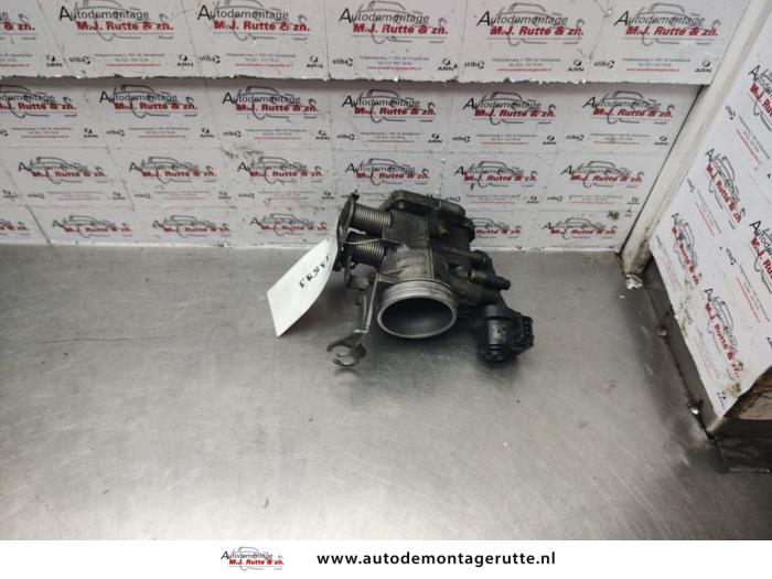 Gebruikte Gasklephuis BMW 3-Serie O140011