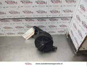 O140018 Gebruikte secundaire pomp BMW 3-Serie