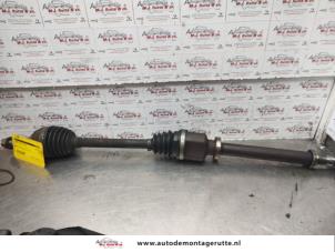 O140201 Gebruikte cardanas rechts-voor (vwa) Renault Clio