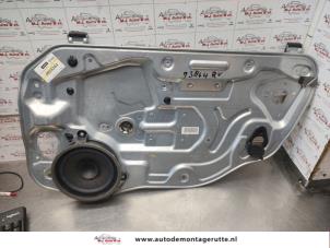 O140205 Gebruikte ruitmechaniek 4deurs rechts-voor Volvo S40