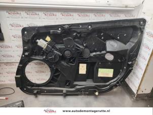 O140215 Gebruikte ruitmechaniek 4deurs rechts-voor Ford Fiesta