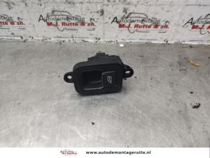 O140571 Gebruikte raam schakelaar elektrisch Volvo S40