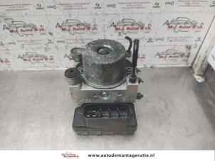 O140685 Gebruikte abs pomp Daihatsu Trevis