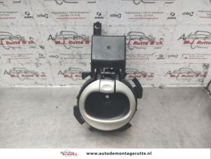 O140687 Gebruikte deurgreep 4deurs rechts-voor Daihatsu Trevis