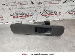 O140845 Gebruikte schakelaar elektrisch raam Suzuki Alto