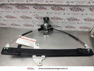 O141206 Gebruikte raammechaniek 4deurs rechts-voor Chevrolet Spark