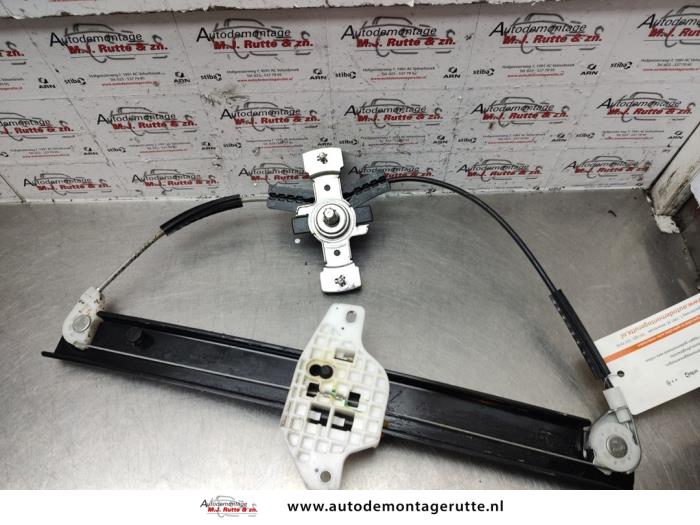 Gebruikte Ruitmechaniek 4Deurs links-achter Chevrolet Spark O141210