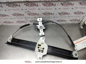 O141210 Gebruikte ruitmechaniek 4deurs links-achter Chevrolet Spark