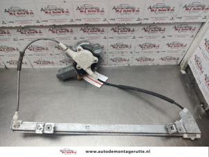 O141369 Gebruikte ruitmechaniek 4deurs rechts-voor Renault Megane