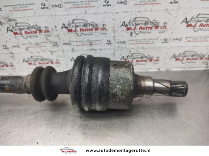 Homokineetas links-voor van een Saab 9-3 I (YS3D) 2.0t 16V Ecopower 2000