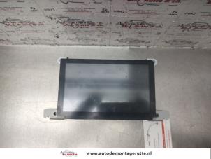 O141502 Gebruikte display interieur Nissan Primera