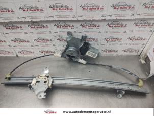 O141511 Gebruikte ruitmechaniek 4deurs links-voor Nissan Almera