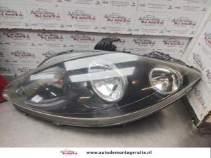 O141590 Gebruikte koplamp links Seat Toledo