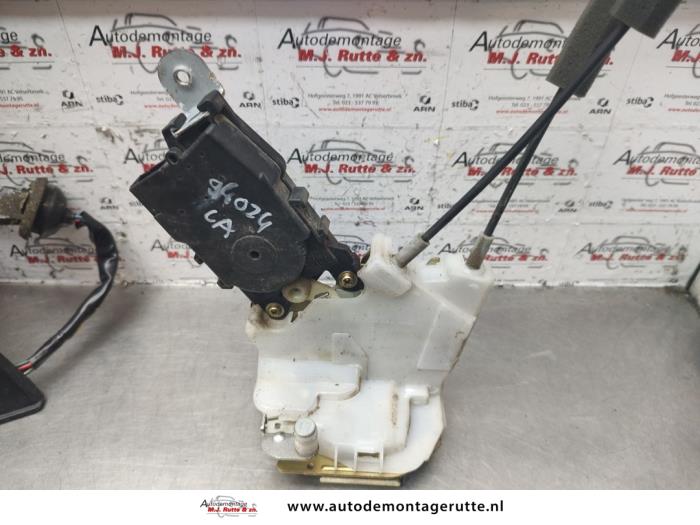 Gebruikte Portierslot Mechaniek 4Deurs links-achter Subaru Forester O141647