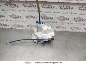 O141739 Gebruikte portierslot mechaniek 2deurs rechts Peugeot Bipper