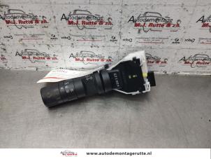 O141887 Gebruikte pinker schakelaar Nissan Qashqai