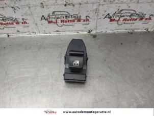 O141910 Gebruikte schakelaar elektrisch raam Alfa Romeo 159