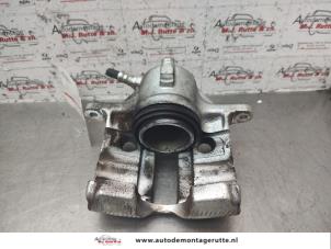 O141962 Gebruikte remklauw (tang) links-voor Peugeot Partner
