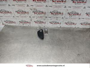 O142051 Gebruikte cilinderslot portier links Alfa Romeo 147