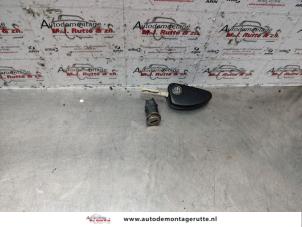 O142052 Gebruikte cilinderslot portier rechts Alfa Romeo 147