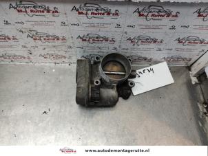 O142065 Gebruikte gasklephuis Opel Vectra