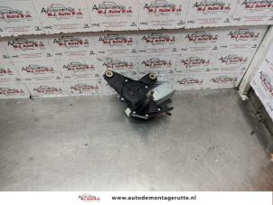 O142082 Gebruikte ruitenwissermotor achter Nissan Micra