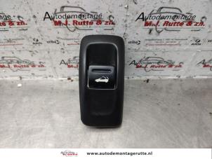 O142098 Gebruikte cabriodak bediening Peugeot 206