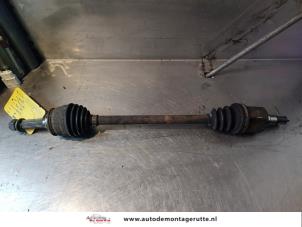 O142190 Gebruikte cardanas rechts-voor (vwa) Suzuki Swift