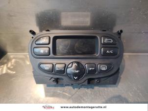 O142234 Gebruikte chaufage bedieningspaneel Peugeot 206