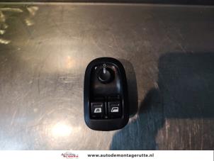 O142285 Gebruikte combischakelaar ramen Peugeot 206