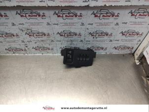 O142419 Gebruikte hoogteregelaar schakelaar Peugeot 3008