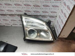 O142505 Gebruikte rechter koplamp Opel Vectra