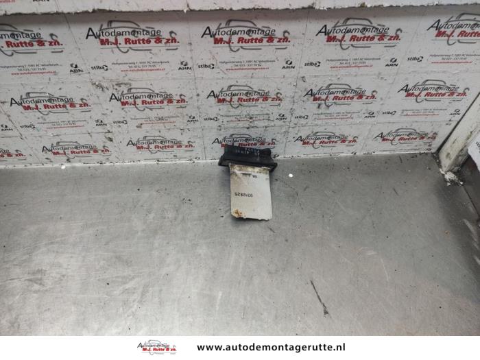 Gebruikte Kachel Weerstand Nissan Micra O142698